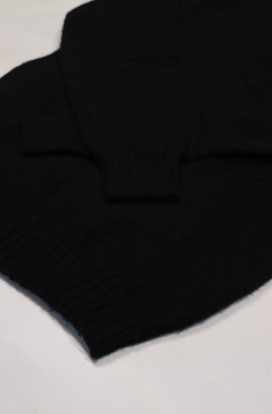 Harley of Scotland- Shaggy Raglan Sweater in Black