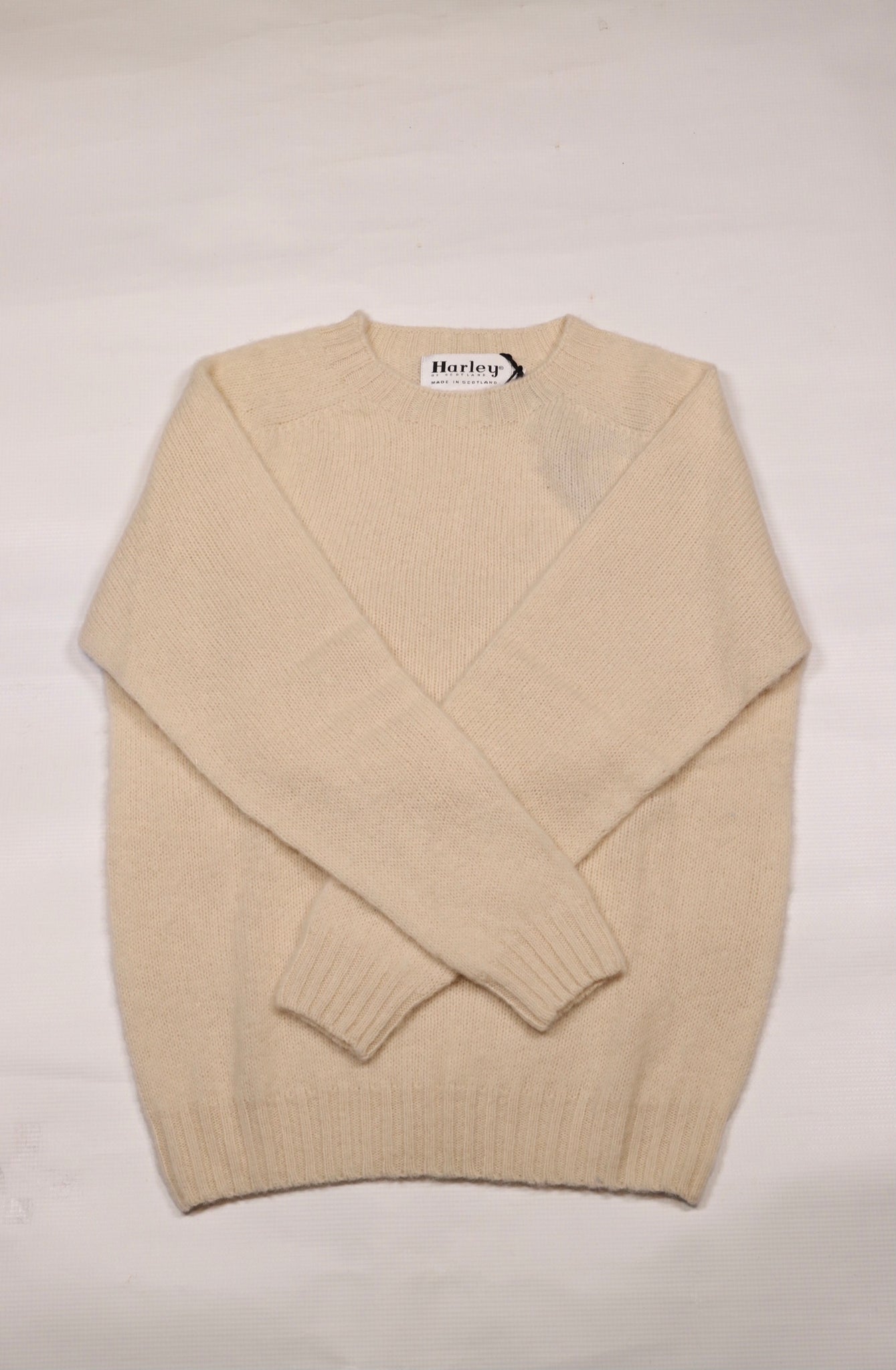 Harley of Scotland- Women’s Shaggy Raglan Sweater in Cream