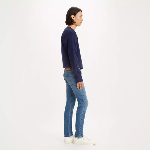 Levi’s- 502 Taper Medium Wash