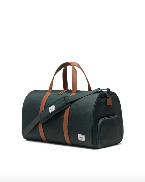 Herschel- Novel Duffle Darkest Spruce