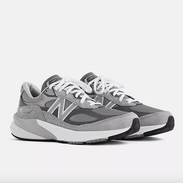 New Balance- Made in USA 990v6 Grey