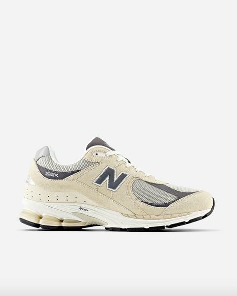 New Balance- 2002RFA Sandstone/ Magnet